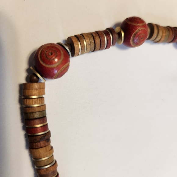 55 Red and tan wooden necklace 17 inches. - Picture 3 of 4